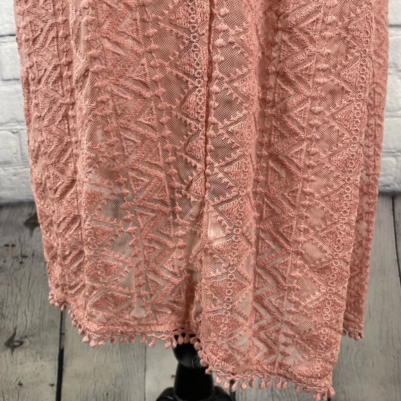 C Wonder Pink Boho Lace Vest size medium EUC - Picture 6 of 10